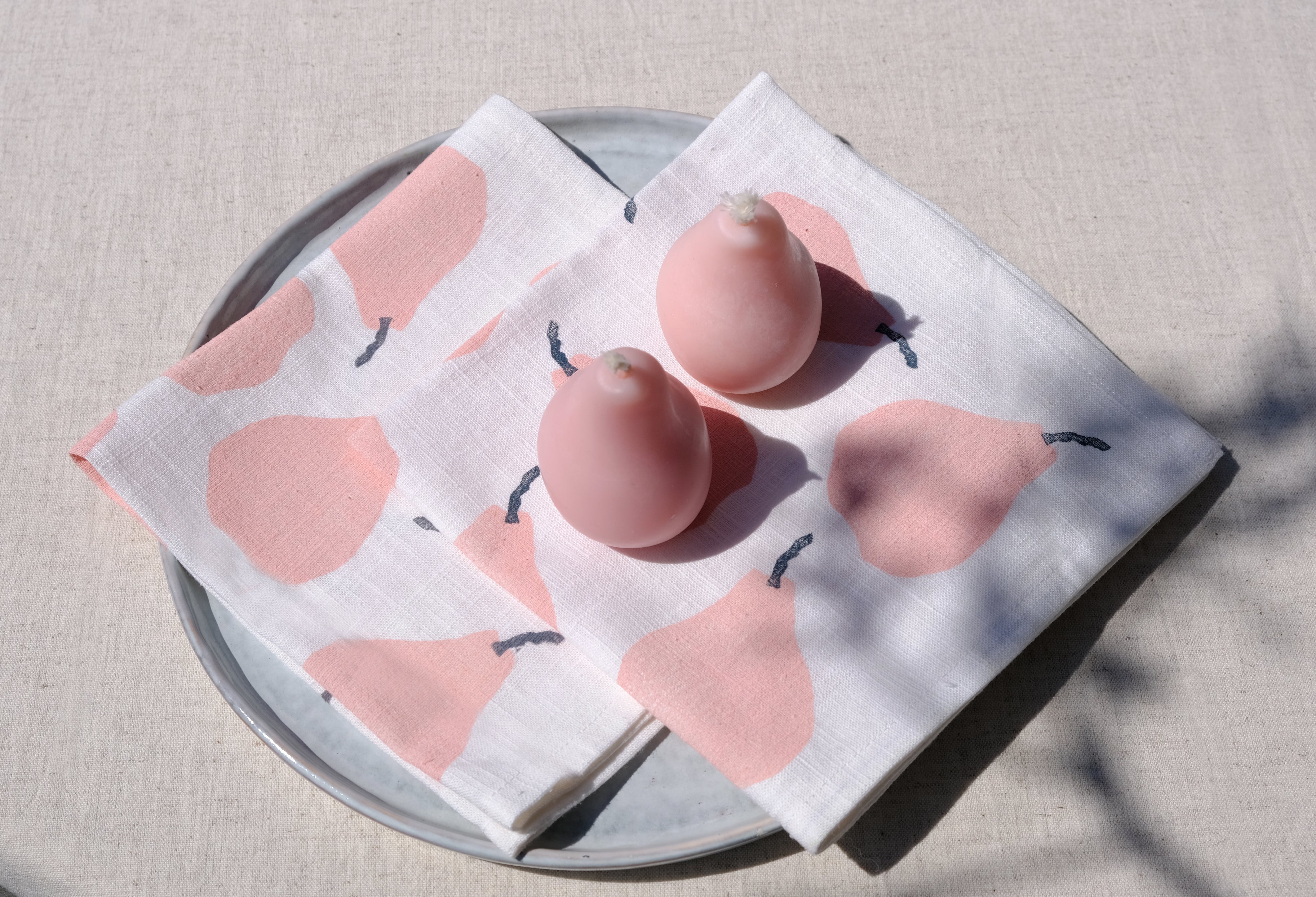 Pears Dining Set - Candles & Linen Napkins in Ivory White