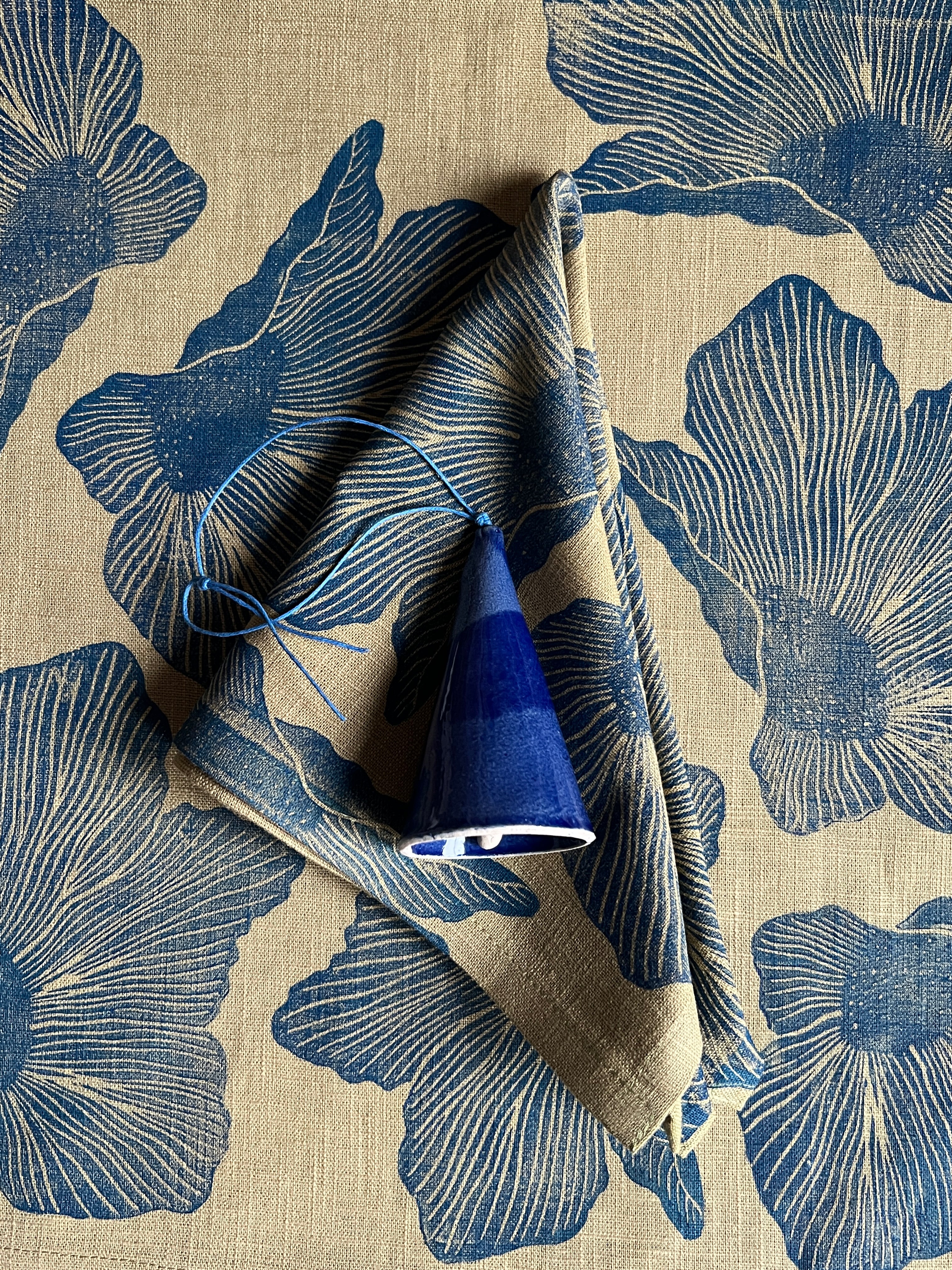 Henbane on Moss Dining Napkins Set