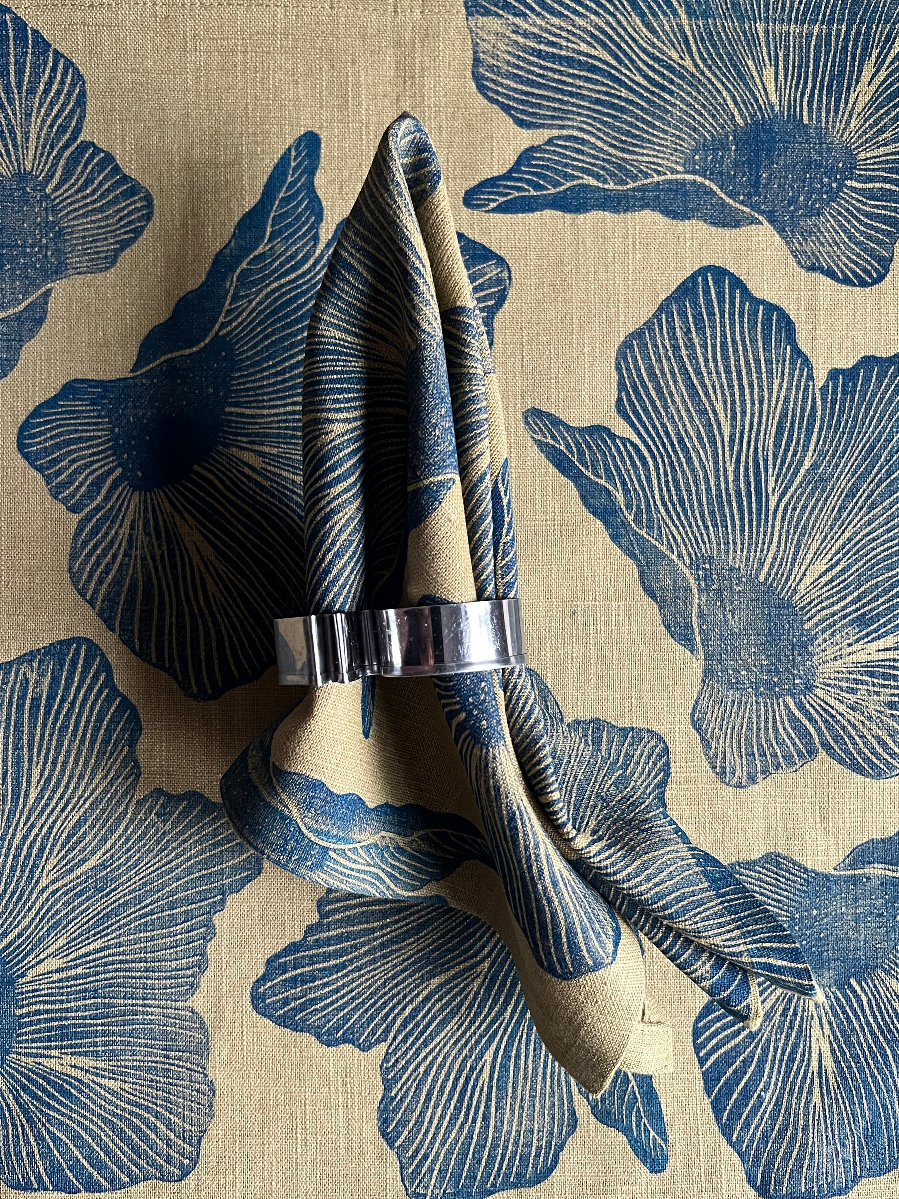 Henbane on Moss Dining Napkins Set