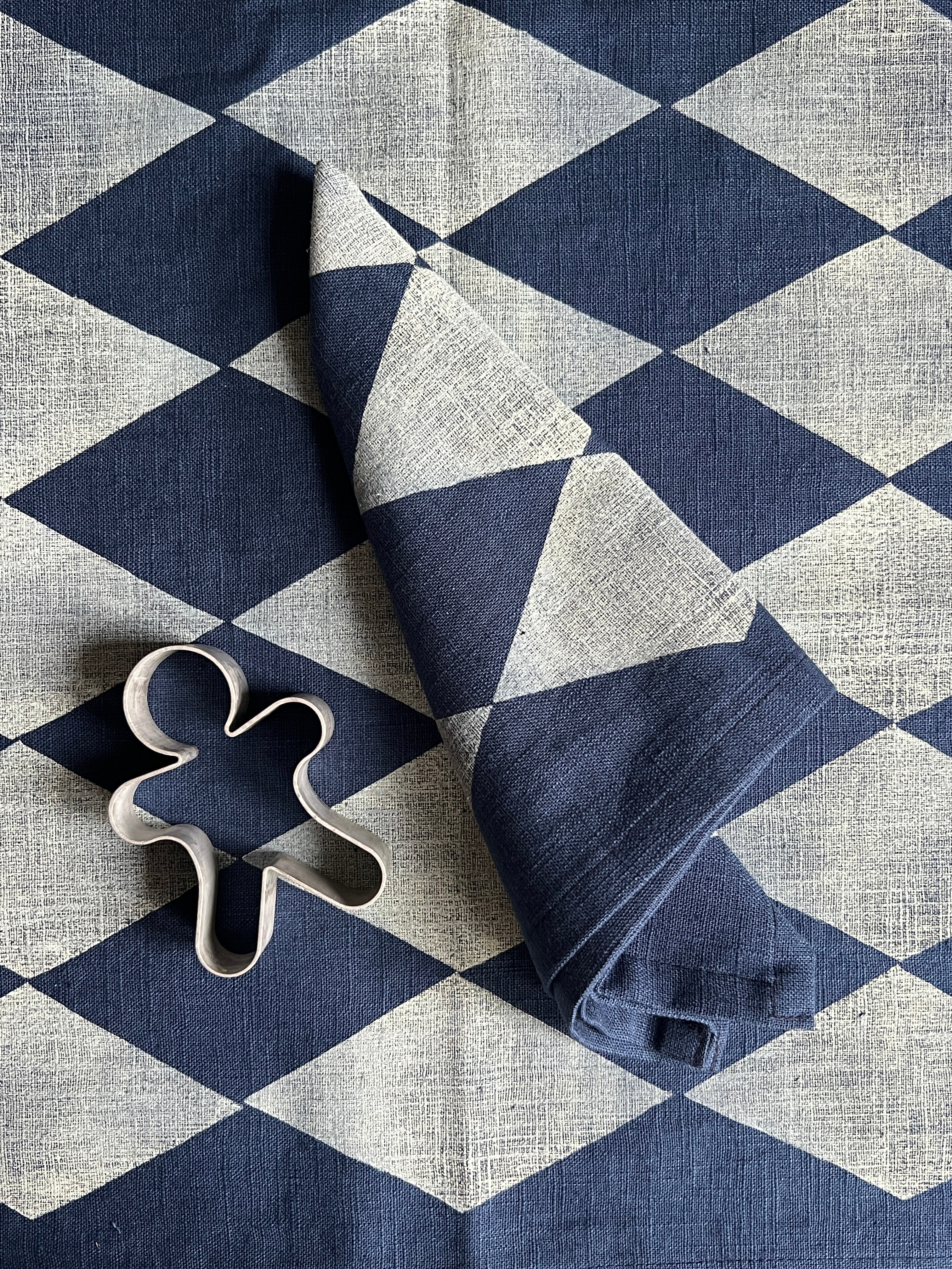 Harlequin on Indigo Dining Napkins Set