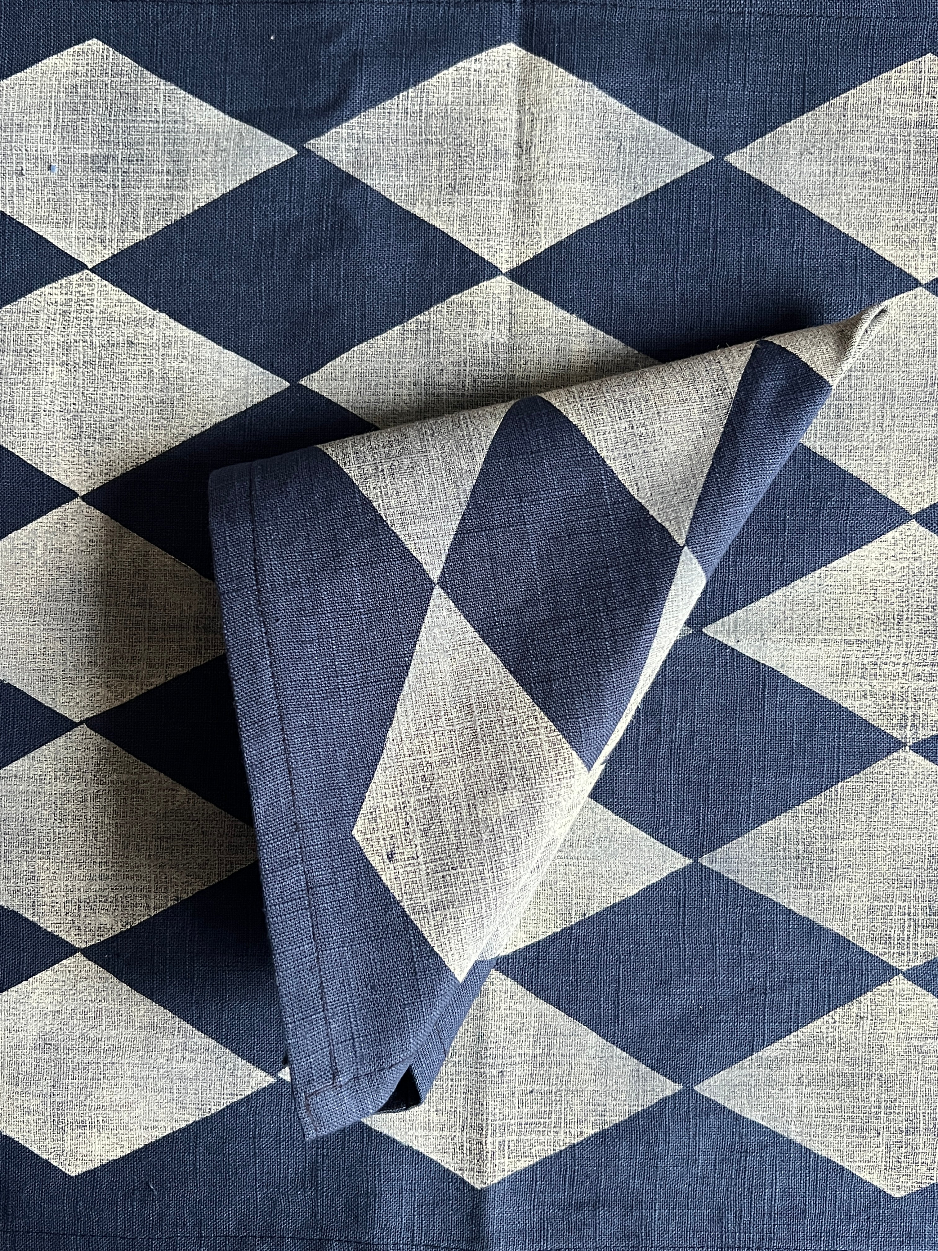 Harlequin on Indigo Dining Napkins Set