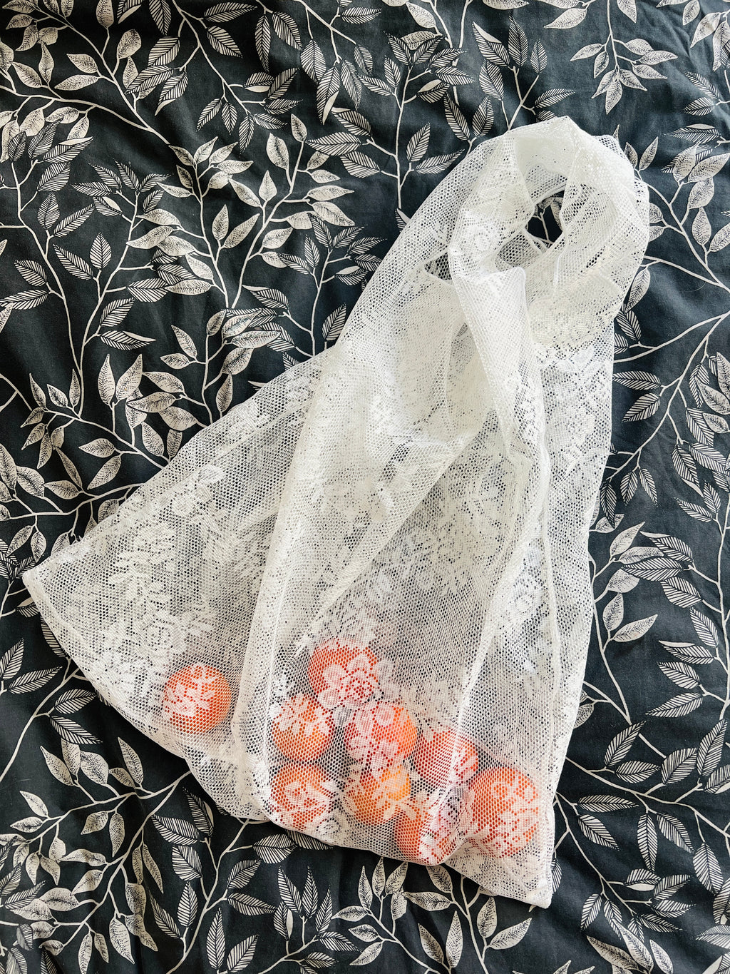 Short Handle Lace Grocery Bag