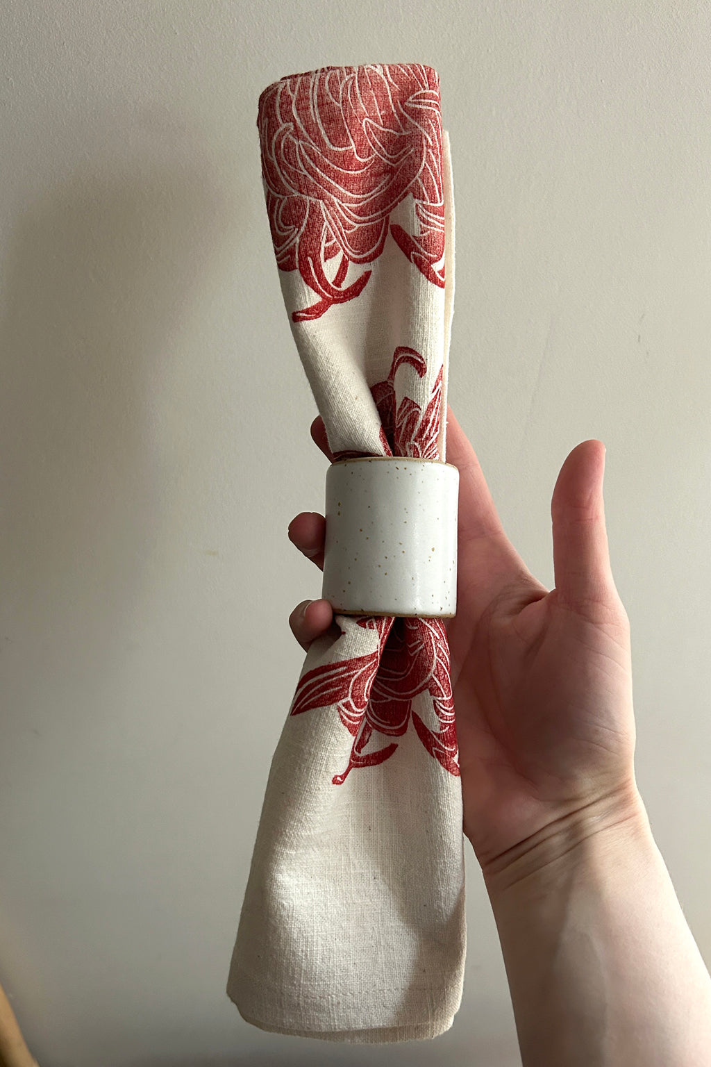 Chrysanthemum on Ivory Dining Napkins Set